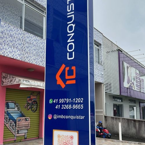 totem-com-iluminação-interna-megadigitall (4)